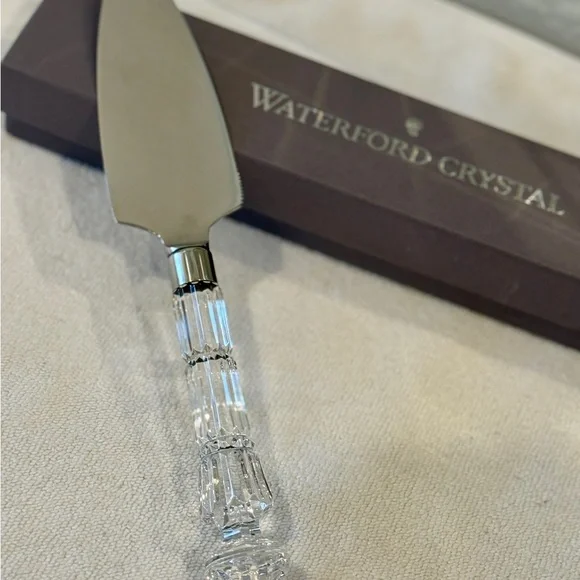 Waterford Crystal Silver Cake Server Absolutely stunning. - Picture 5 of 5
